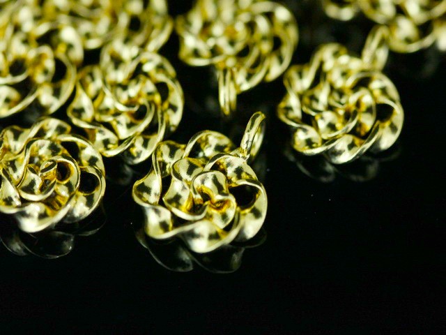 KG-187 Thai karen hill tribe silver 6 gold vermeil swirl wire flower shape charms