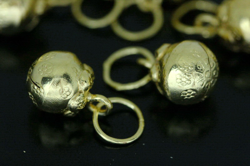 KG-324 Thai karen hill tribe silver 2 gold vermeil mangosteen bell charm