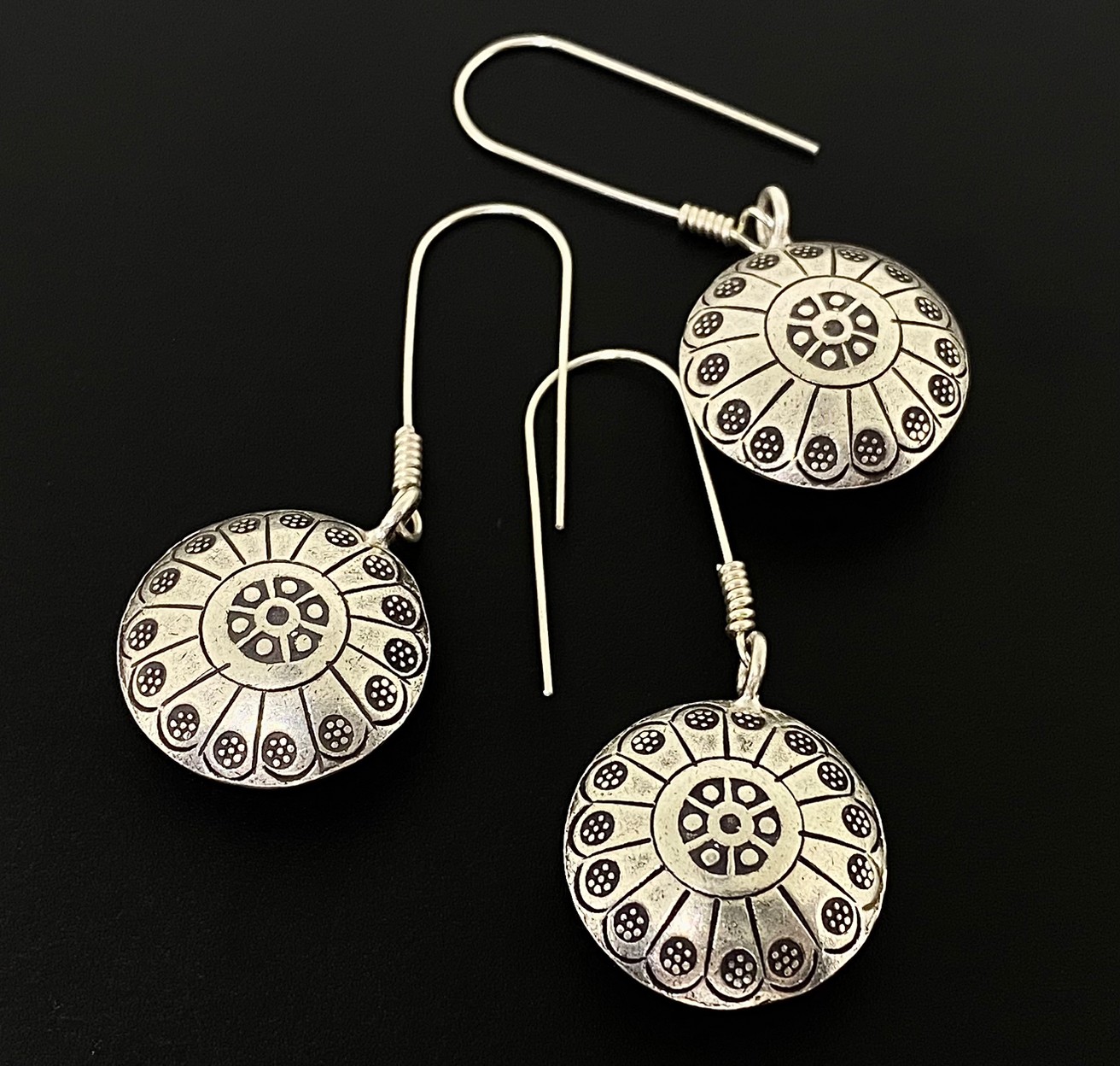 6KH-001 Thai karen hill tribes handmade silver pair earring