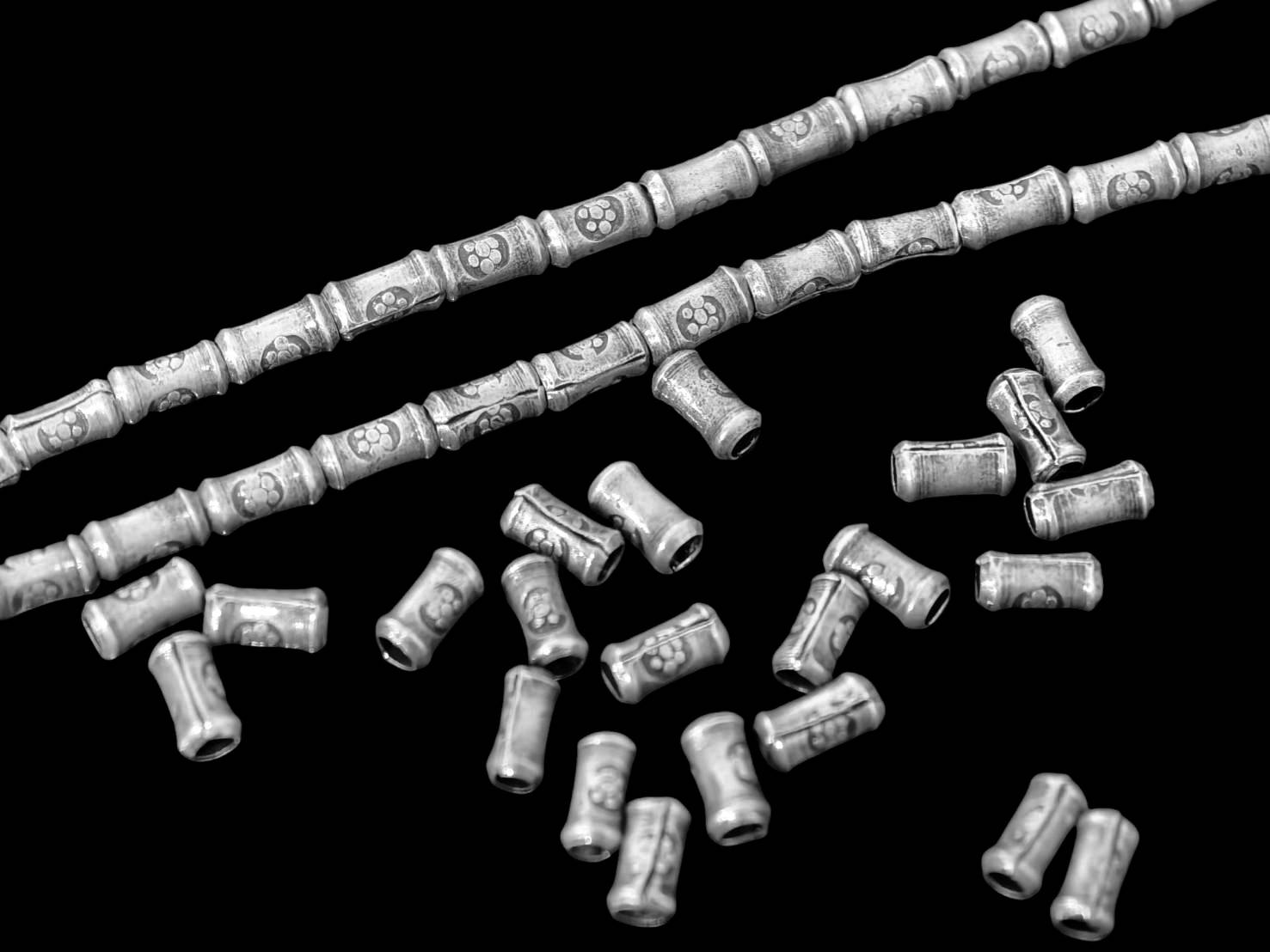 KB-022 Thai karen hill tribe handmade silver 50 bamboo bead with flower print