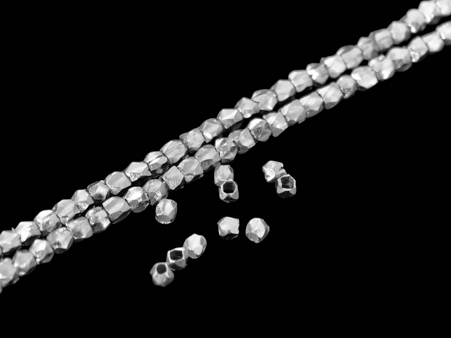 KL-010 Thai karen hill tribe handmade silver 100 mini facet bead