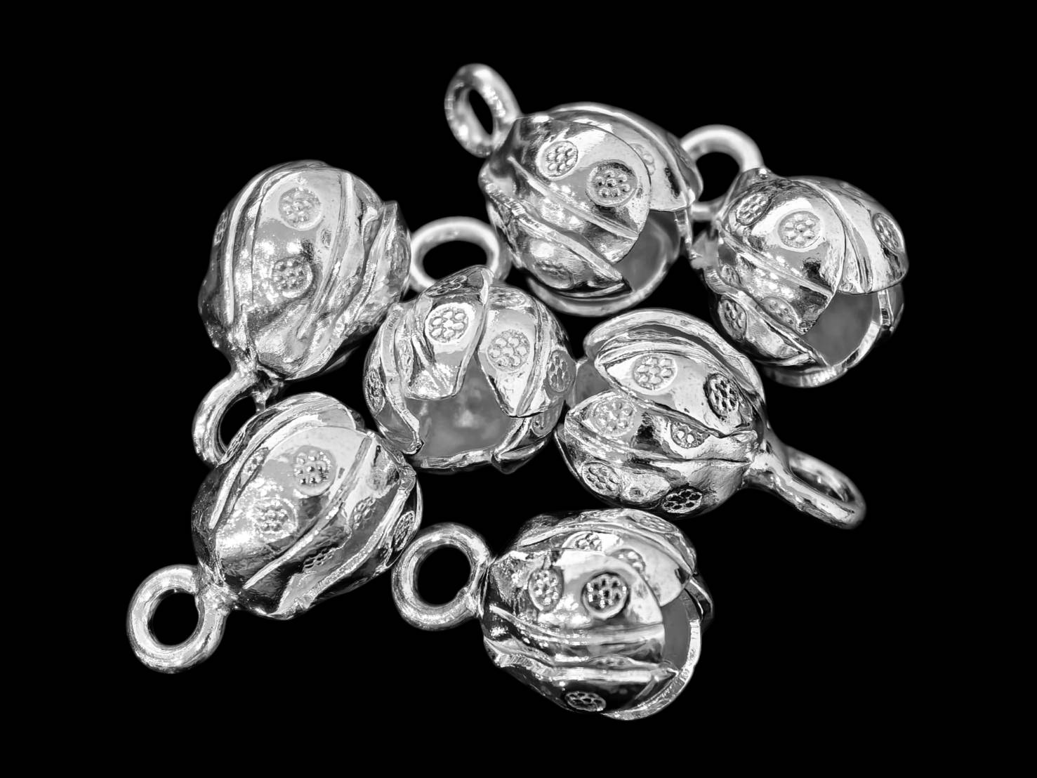 3KH-015 Thai karen hill tribe silver 4 flower charm