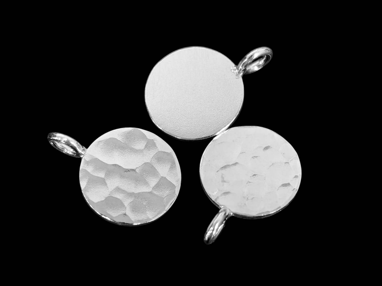 3KH-072 Thai karen hill tribe handmade silver 2 hammered round disc charm (hammered single side)