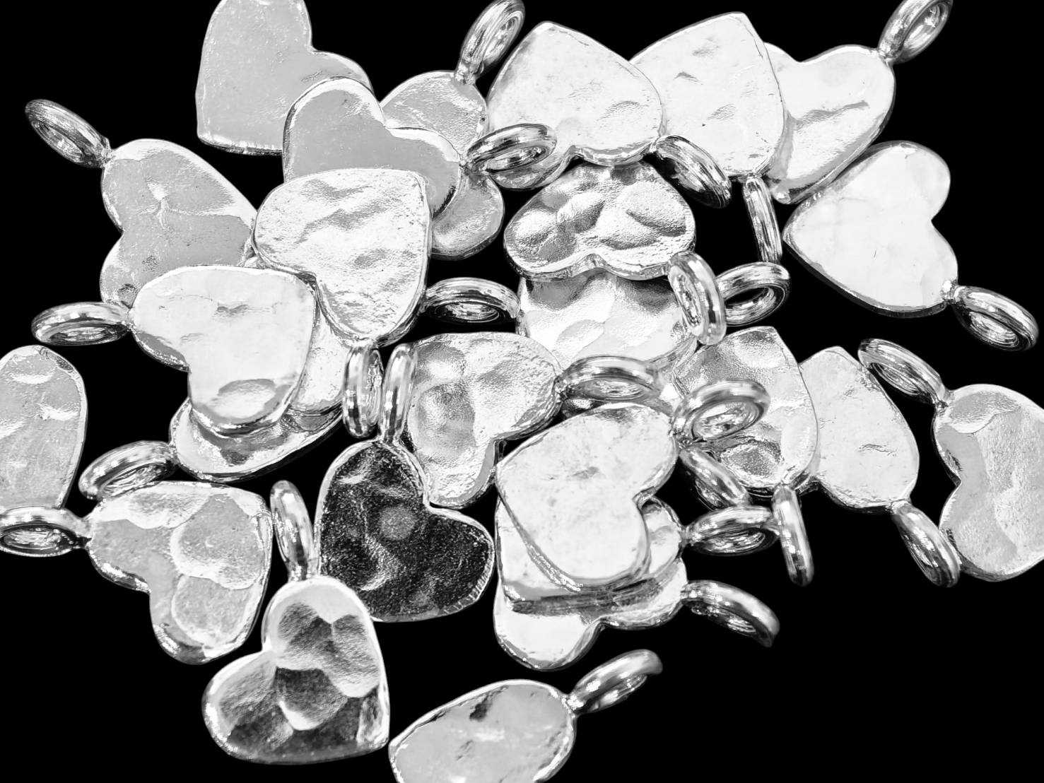 3KH-107 Thai karen hill tribe handmade silver 10 medium hammered diecut heart shape charm