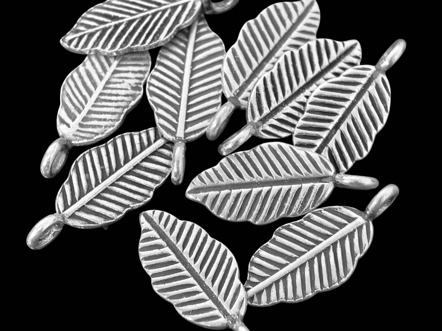 4KH-045 Thai Karen Hill Handmade Tribe Silver 4 Leaf Charm