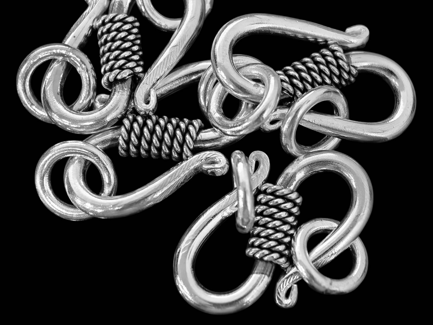 KA-046 Thai karen hill tribe handmade silver 2 karen style s. clasp