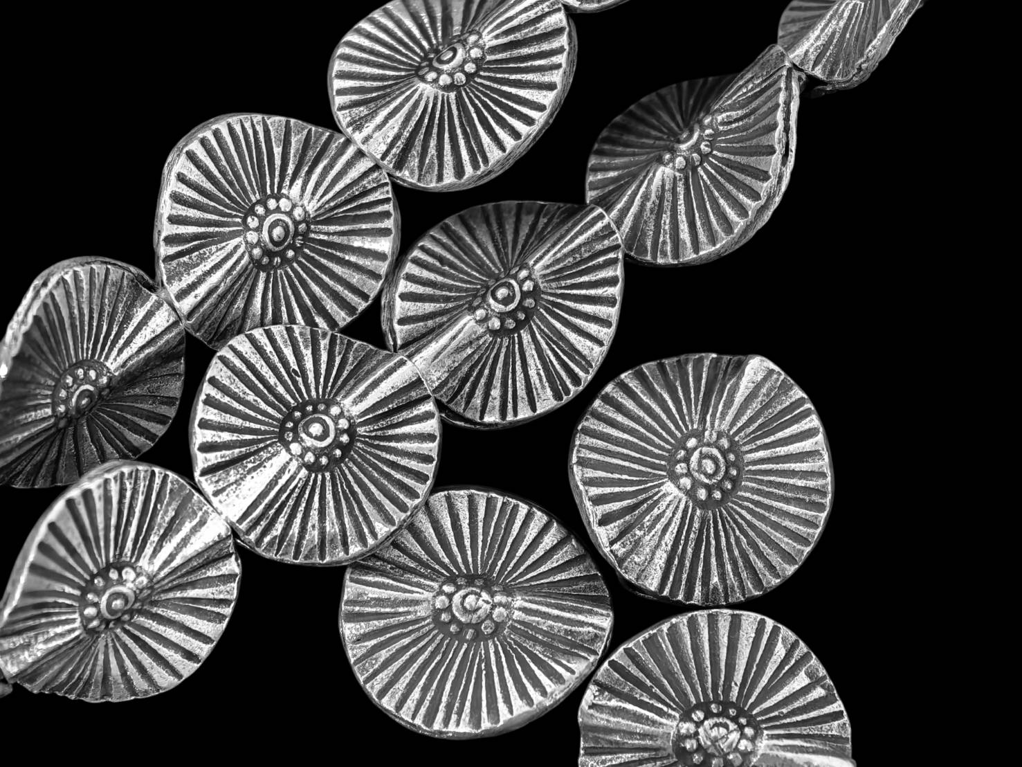 KB-009 Thai karen hill tribe handmade silver 4 fancy twist round bead