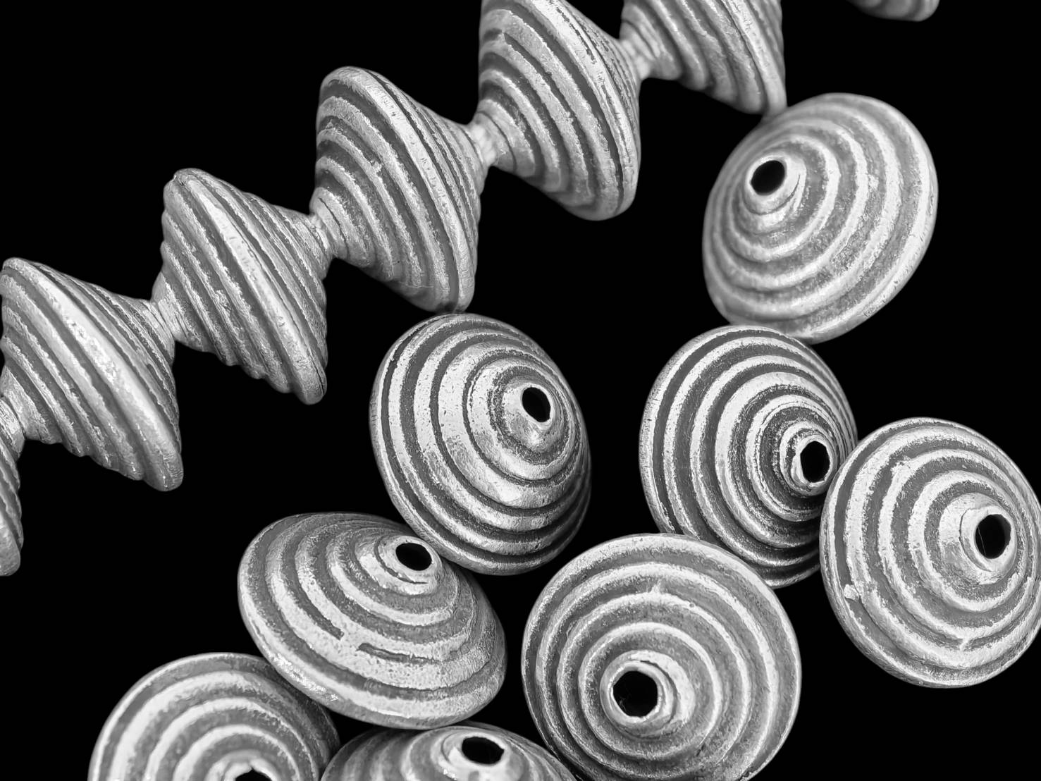 KH-013 Thai karen hill tribe handmade silver 3 wide bicone bead