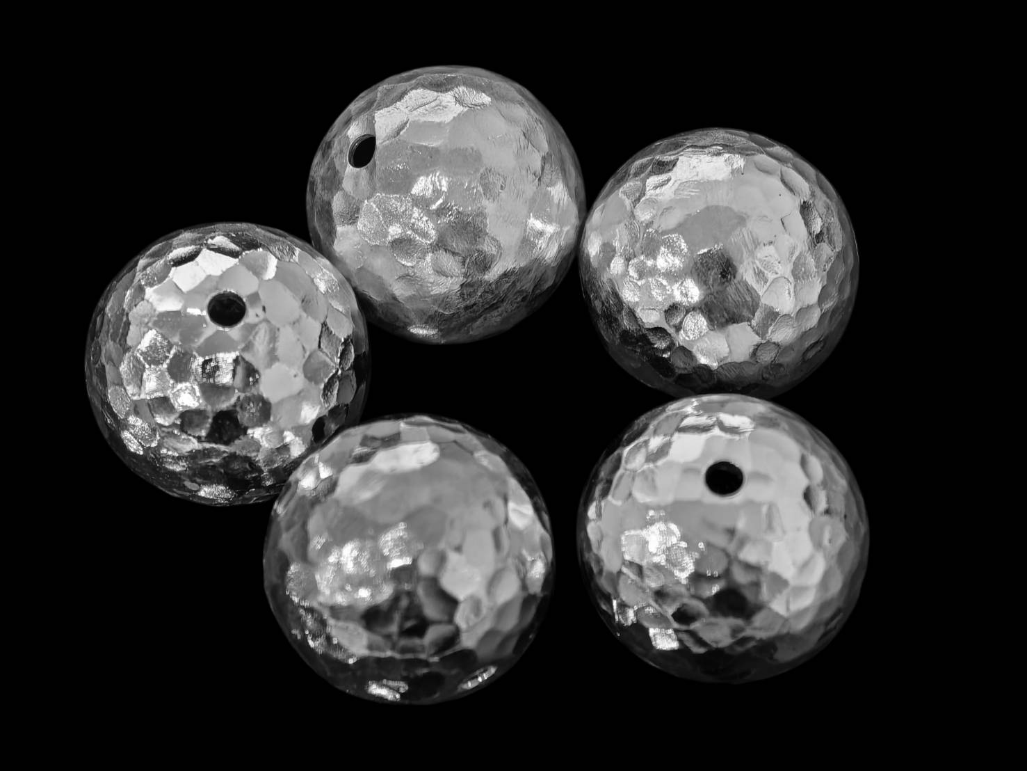 KV-002 Thai karen hill tribe handmade silver 1 medium hammered round ball bead 