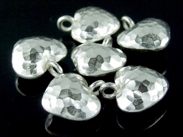 3KH-117 Thai karen hill tribe handmade silver 4 hammered heart puffed charm