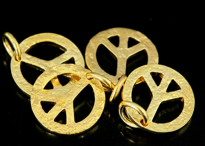 KG-553 Thai karen hill tribes handmade silver 6 gold vermeil rough stone texture peace sign charm