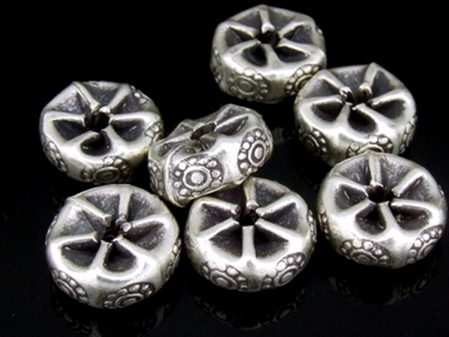KK-030 Thai karen hill tribe handmade silver 4 daisy fancy spacer bead