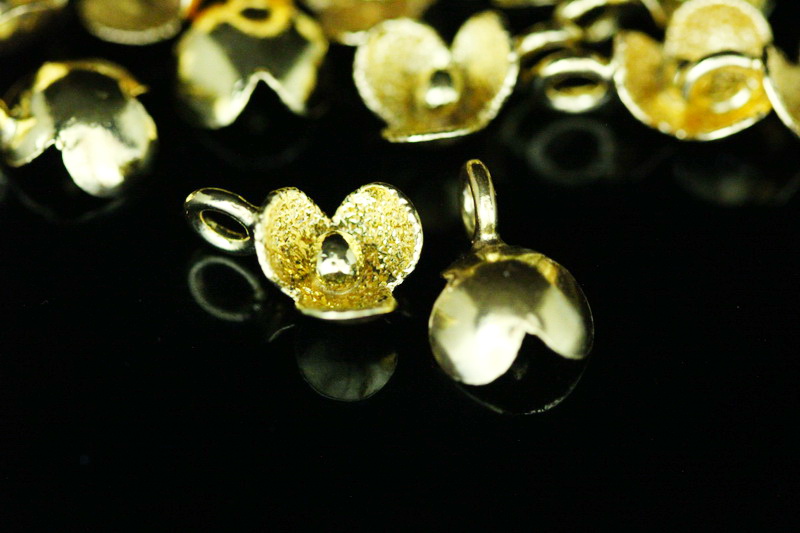 KG-131 Thai karen hill tribe silver 6 gold vermeil flower wild charm