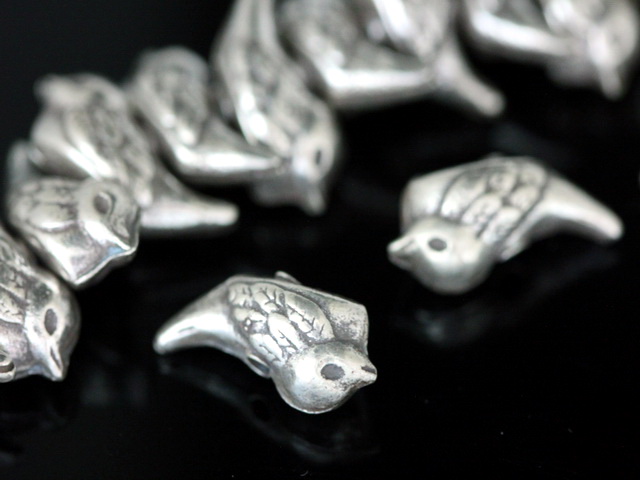 KA-070 thai karen hill tribe silver 4 bird bead