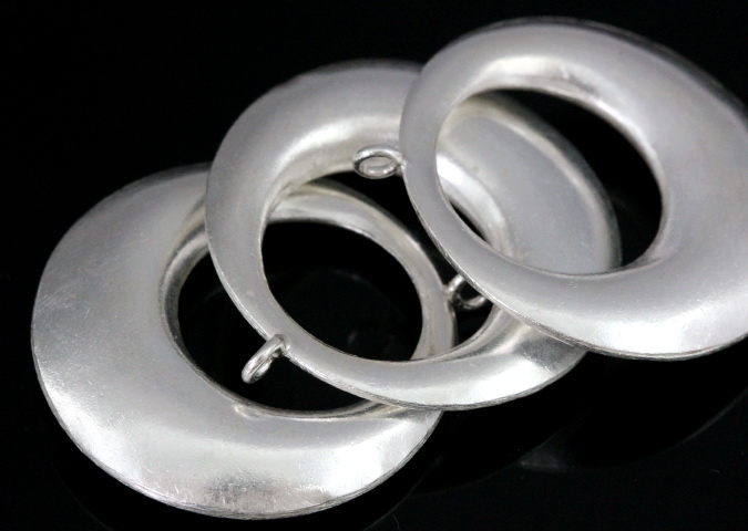 1KH-003 Thai karen hill tribe silver 1 smooth puffed crescent charm