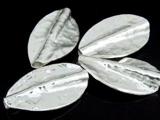 KJ-019 Thai karen hill tribe handmade silver 3 hammered twist leaf bead