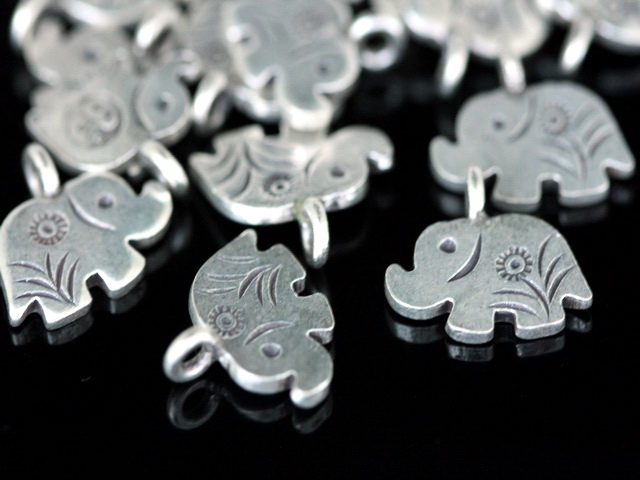 KA-094 thai karen hill tribe silver 4 elephant diecut charm