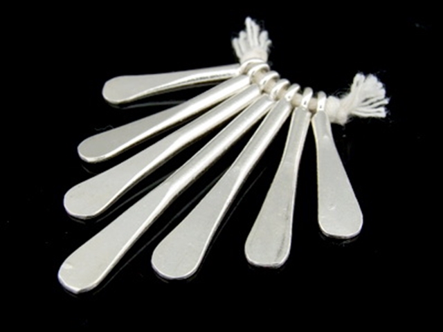 2KH-033 Thai karen hill tribes silver 7 paddle shaped charm