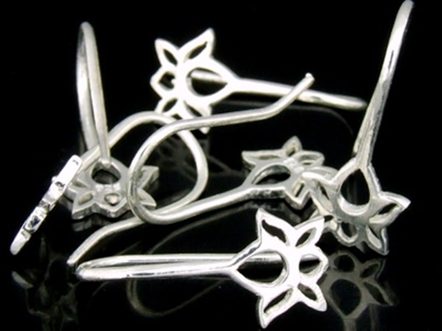 KA-118 Thai karen hill tribes handmade over silver pair lotus diecut earring hook