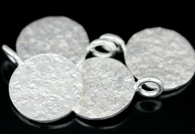 3KH-133 Thai karen hill tribe silver 3 medium rough stone texture round disc charm