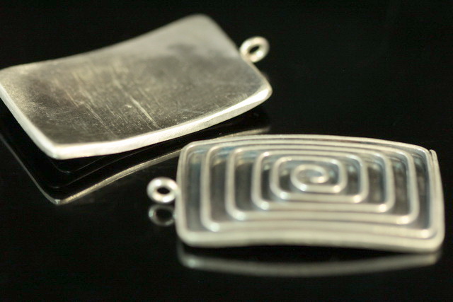 5KH-010 thai karen hill tribe silver 1 spiral print rectangle disc charm