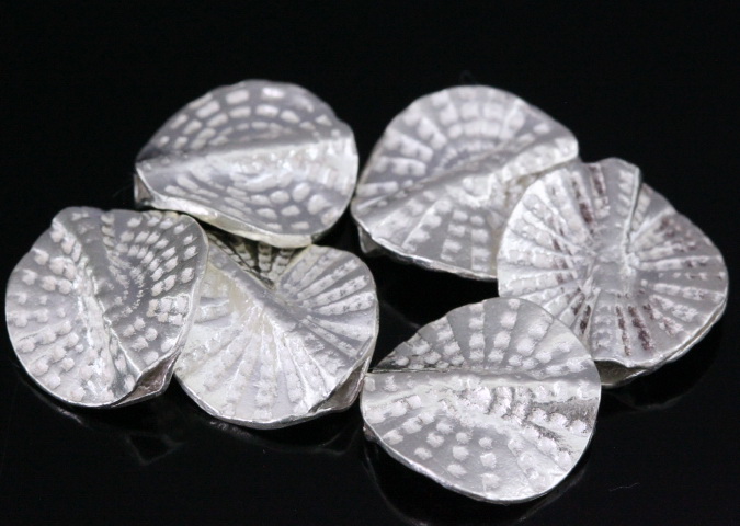KV-059 Thai karen hill tribe silver 2 hammered round disc bead
