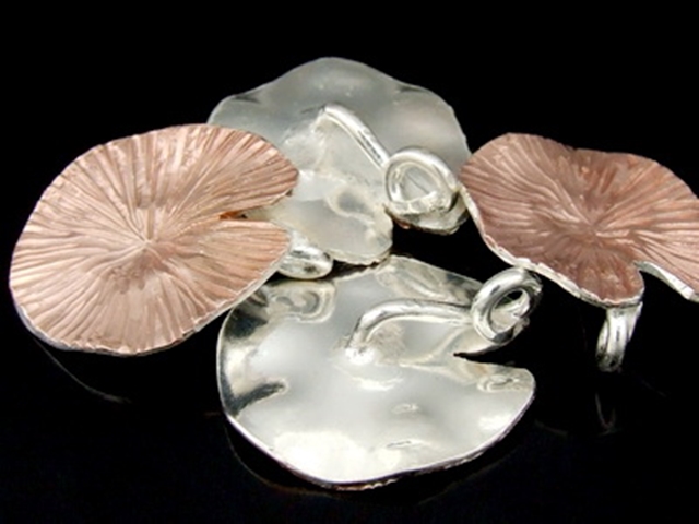 KZ-103 24K rose gold vermeil thai karen hill tribe handmade silver 1 lotus lecf charm