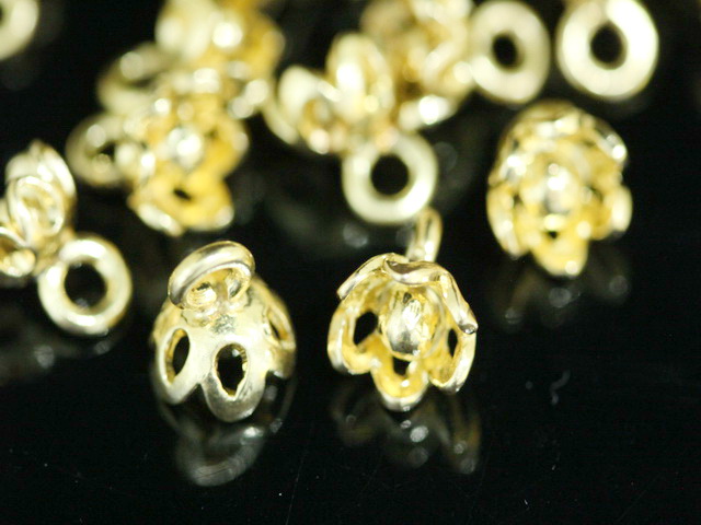 KG-480 Thai karen hill tribe silver 8 gold vermeil mini flower charm