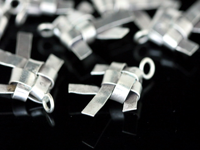 KA-076 thai karen hill tribe silver 2 fish charm