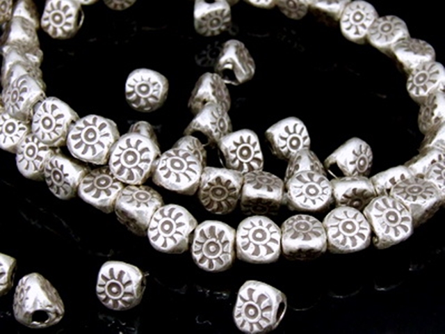 KE-003 Thai karen hill tribe handmade silver 10 sun print three faces bead