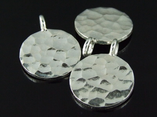3KH-102 Thai karen hill tribe handmade silver 3 small hammered round disc charm