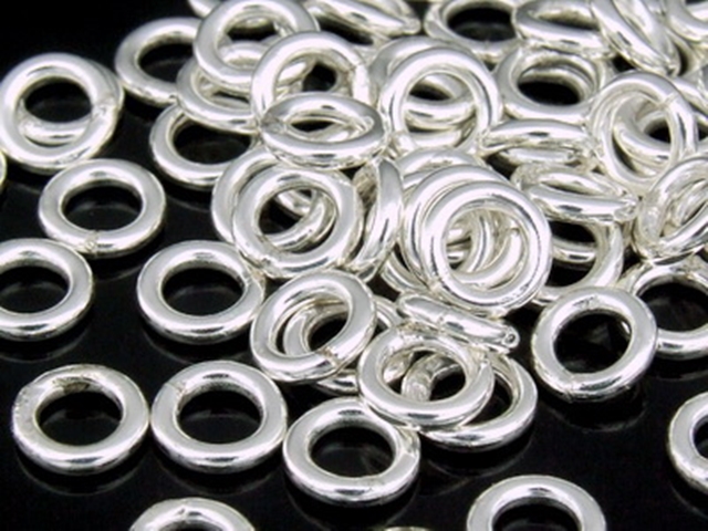 KA-056 Thai karen hill tribe handmade silver 45 mini closed  plain  hoop