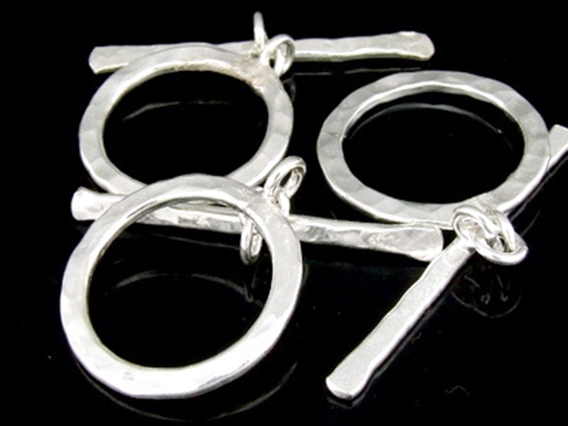 KR-034 Thai karen hill tribe handmade silver 1 hammered round toggle