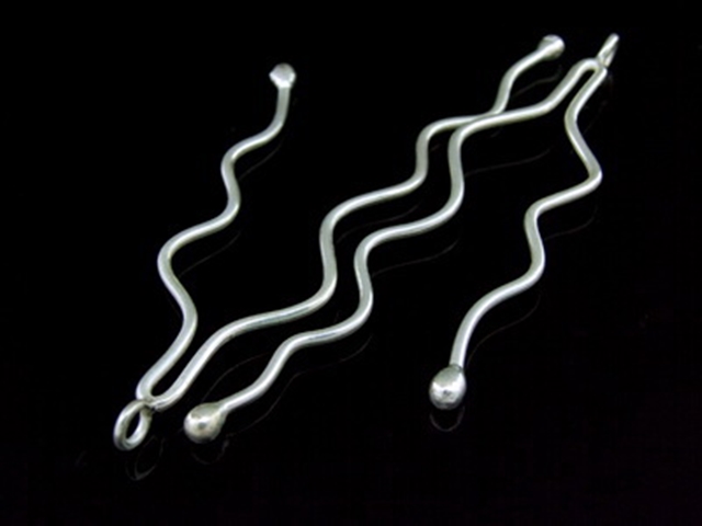 2KH-046 Thai karen hill tribe handmade silver 2 pain two wavy charm