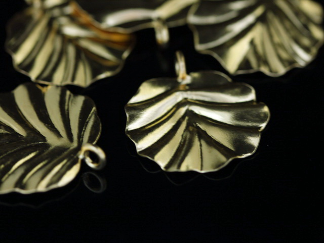 KG-493 Thai karen hill tribe silver 2 gold vermeil large leaf charm