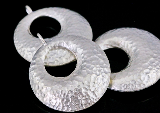 1KH-001 thai karen hill tribe silver 1 hammered puffed crescent charm