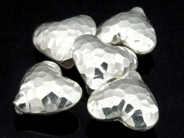 KB-018 Thai karen hill tribe handmade silver 3 hammered puffed heart shape bead
