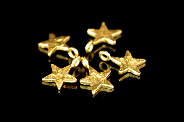 KG-130 thai karen hil tribes silver 8 gold vermeil mini die cut star shape charm 8.0 mm.