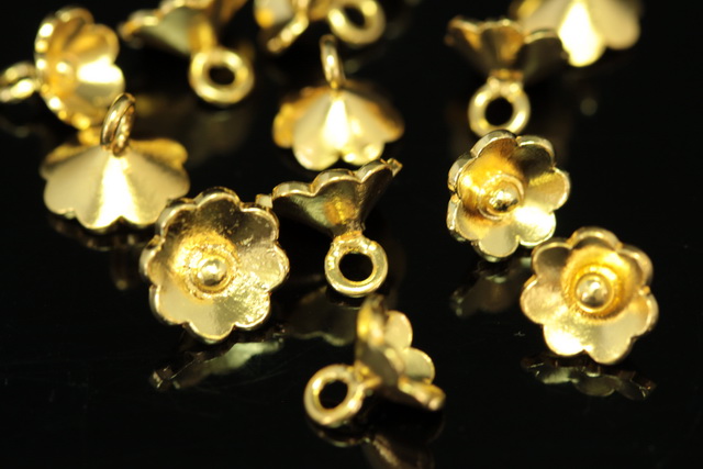 KG-235 thai karen hill tribe silver 6 gold vermeil small flower charm