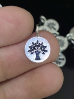 2KH-016 Thai karen hill tribe silver 4 tree print round disc charm 10mm.