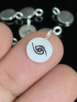 2KH-015 Thai karen hill tribe silver 4 eye print round disc charm 10mm.