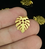 KG-037 thai karen hil tribes silver 6 gold vermeil small Monstera leaf charm