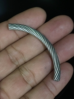 KS-005 Thai karen hill tribe silver white 1 black twist curved tube bead