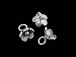4KH-009 Thai karen hill tribe handmade silver 5 mini flower charm