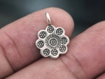 7KH-036 THAI KAREN HILL TRIBE HANDMADE SILVER 3 FLOWER CHARM