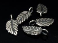 8KH-037 Thai Karen hill tribe Silver 3 black&white Leaf print charm