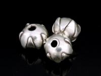 KE-014 Thai karen hill tribe handmade silver 8 small plain lotus bead