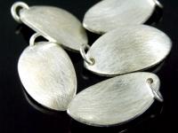 7KH-038 Thai karen hill tribe handmade silver 2 brush curved oval disc charm