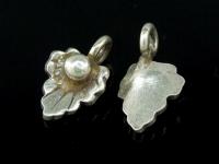 5KH-014 Thai karen hill tribe handmade silver 5 small flower charm