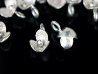 4KH-060 thai karen hill tribe silver 6 flower wild charm